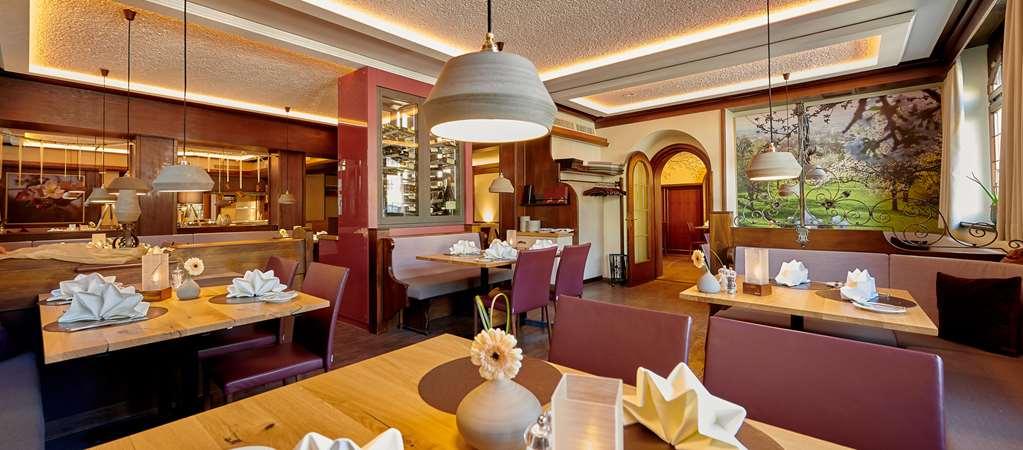 Ringhotel Gasthof Hasen Herrenberg Restaurace fotografie